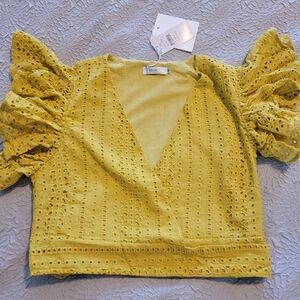 NWT 70°/21°C Cropped Wrap Top